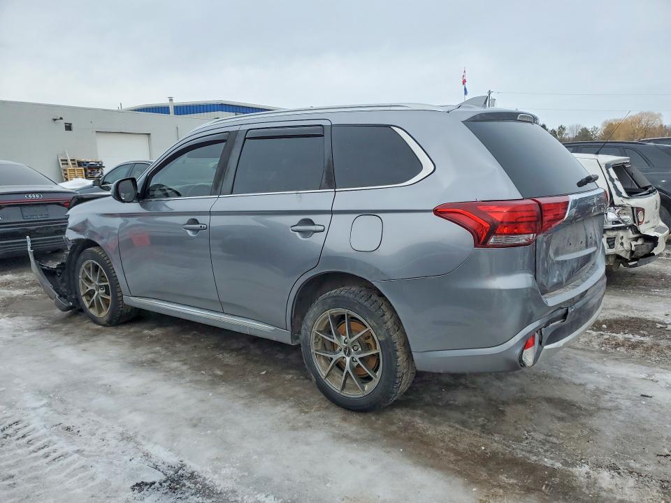 79815915 :رقم المزاد ، JA4J24A55JZ620866 vin ، 2018 Mitsubishi Outlander مزاد بيع