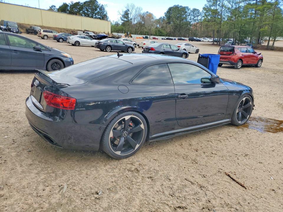 2013 Audi Rs5 მანქანა იყიდება აუქციონზე, vin: WUAC6AFR6DA901318, აუქციონის ნომერი: 78676955