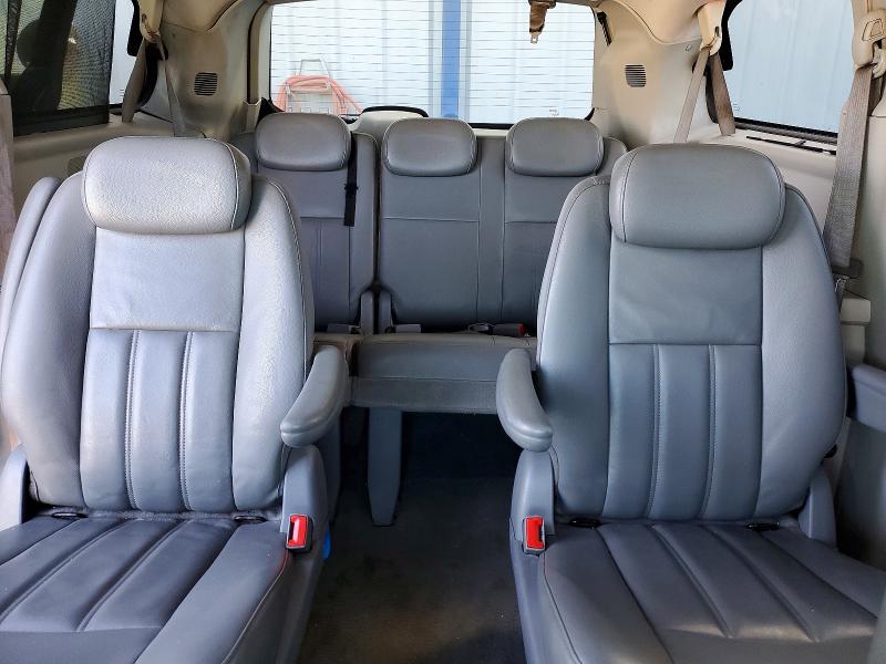 2010 Chrysler Town & Country მანქანა იყიდება აუქციონზე, vin: 2A4RR5D17AR226681, აუქციონის ნომერი: 79466095
