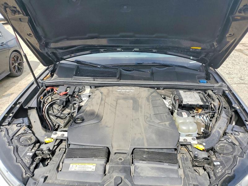 46171196 :رقم المزاد ، WA1LHAF74JD003827 vin ، 2018 Audi Q7 مزاد بيع