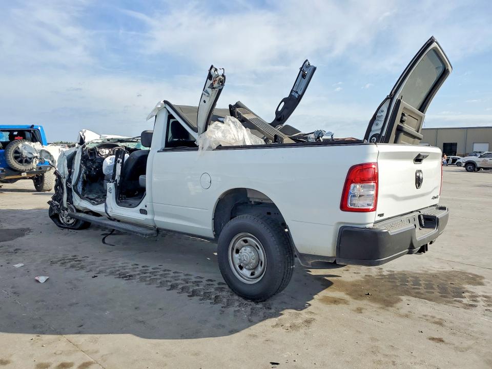 47178036 :رقم المزاد ، 3C6UR5HJ7RG378012 vin ، 2024 Ram 2500 مزاد بيع