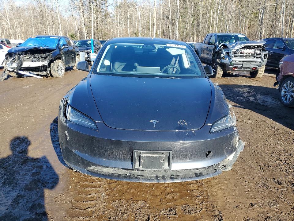 41727566 :رقم المزاد ، LRW3E7FA6RC093865 vin ، 2024 Tesla Model 3 مزاد بيع