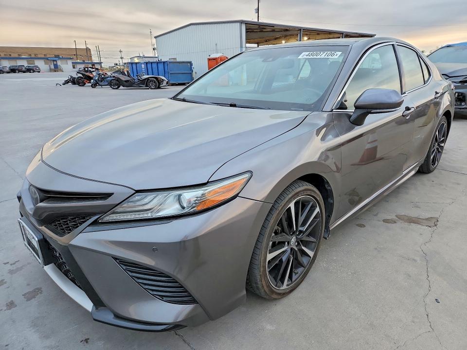 Продажа на аукционе авто 2018 Toyota Camry, vin: 4T1B61HK8JU119715, номер лота: 48007106