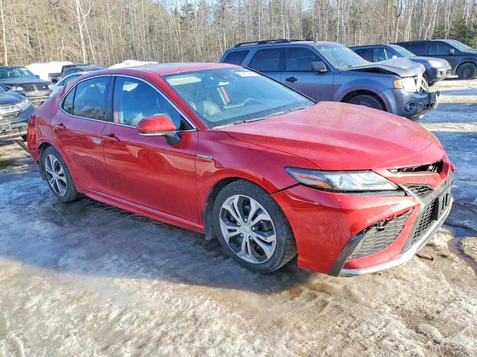 79174225 :رقم المزاد ، 4T1K31AK3MU022316 vin ، 2021 Toyota Camry Hybrid مزاد بيع