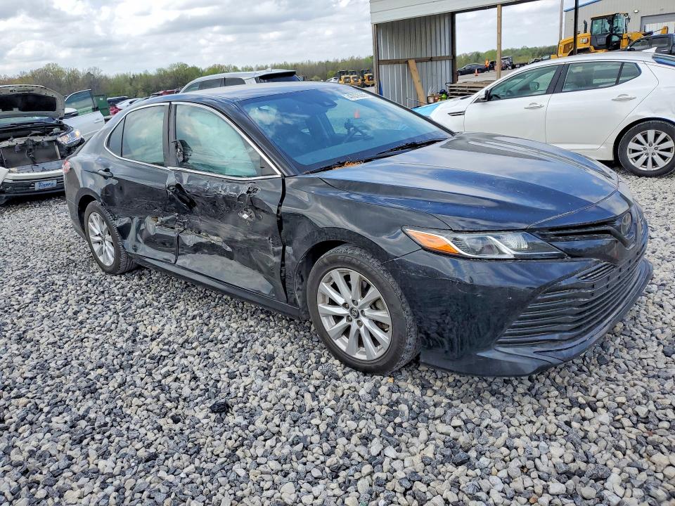 47078366 :رقم المزاد ، 4T1B11HK5KU258149 vin ، 2019 Toyota Camry مزاد بيع