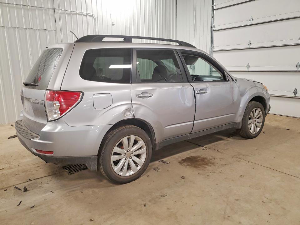 41830256 :رقم المزاد ، JF2SHBDC2CH417757 vin ، 2012 Subaru Forester مزاد بيع