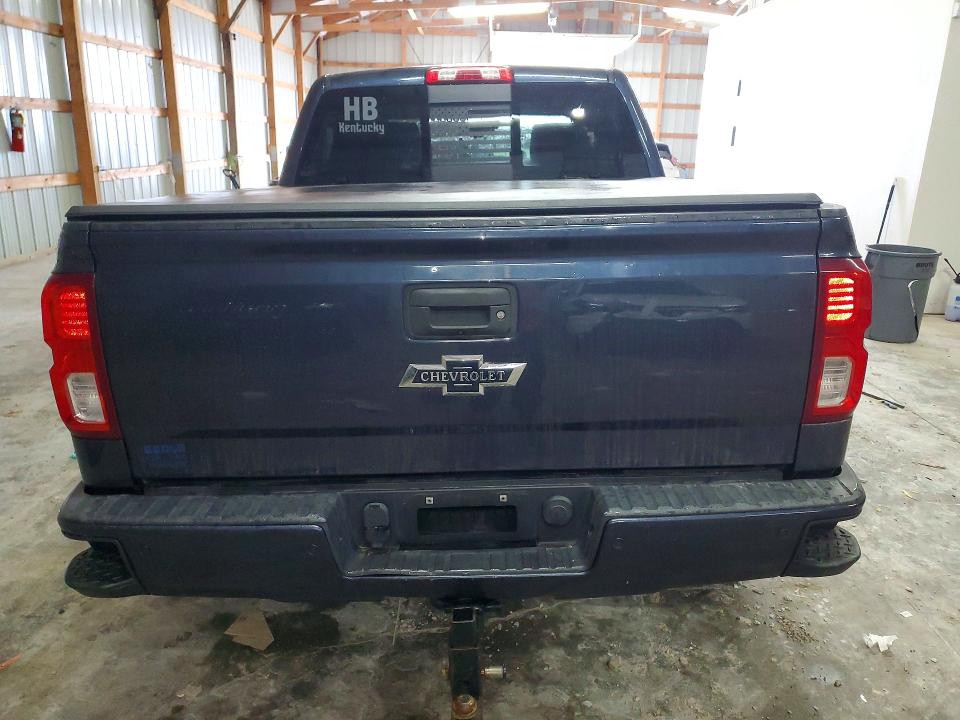 79612695 :رقم المزاد ، 3GCUKSEJ5JG237413 vin ، 2018 Chevrolet Silverado مزاد بيع
