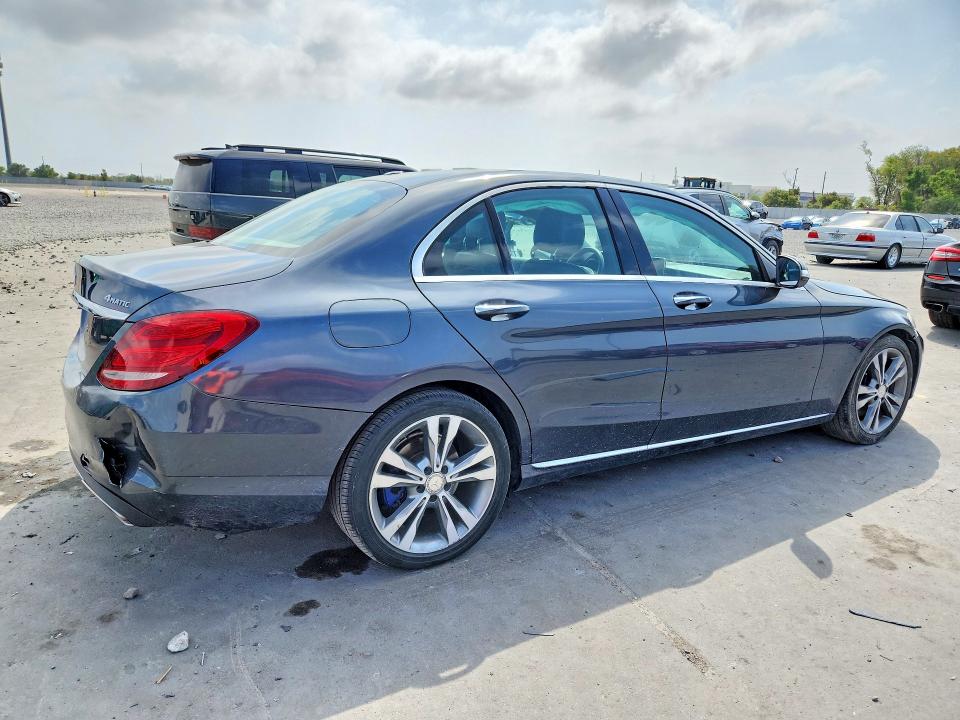 Продажа на аукционе авто 2015 Mercedes-benz C, vin: 55SWF4KB8FU026983, номер лота: 47464236