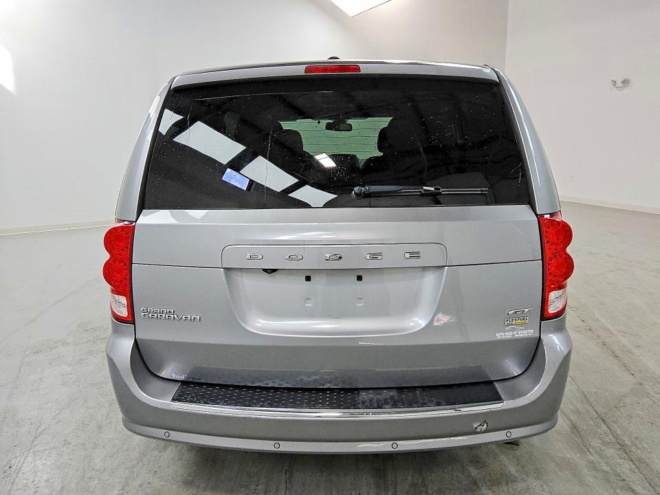 46392606 :رقم المزاد ، 2C4RDGEG5JR236855 vin ، 2018 Dodge Grand Caravan مزاد بيع