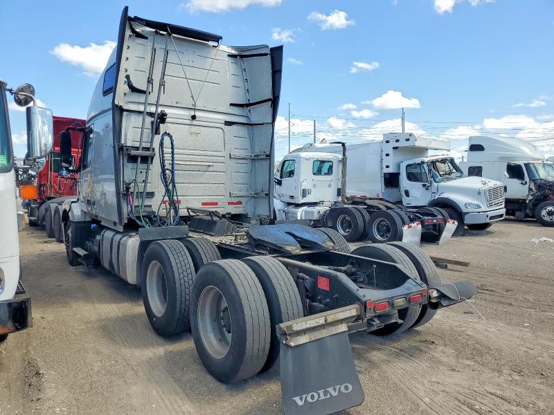 2017 Volvo Vnl მანქანა იყიდება აუქციონზე, vin: 4V4N99EH2HN975620, აუქციონის ნომერი: 45822096