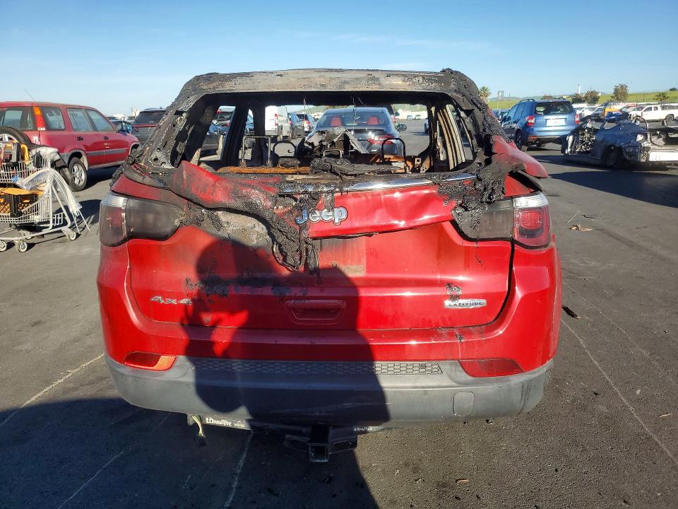 45826836 :رقم المزاد ، 3C4NJDBB0HT664631 vin ، 2017 Jeep Compass مزاد بيع