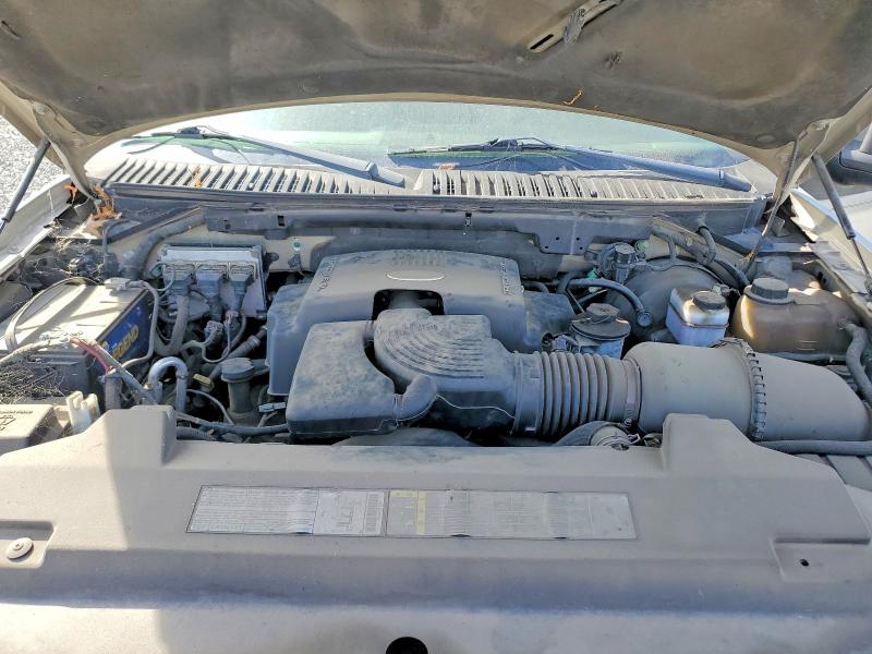 47636106 :رقم المزاد ، 1FMPU16L23LA50052 vin ، 2002 Ford Expedition مزاد بيع