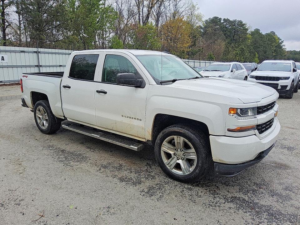Продажа на аукционе авто 2018 Chevrolet Silverado, vin: 3GCUKPECXJG577493, номер лота: 41863406