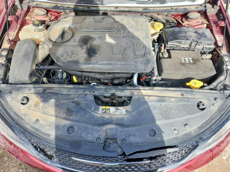 46365216 :رقم المزاد ، 1C3CCCBG5FN731409 vin ، 2015 Chrysler 200 مزاد بيع