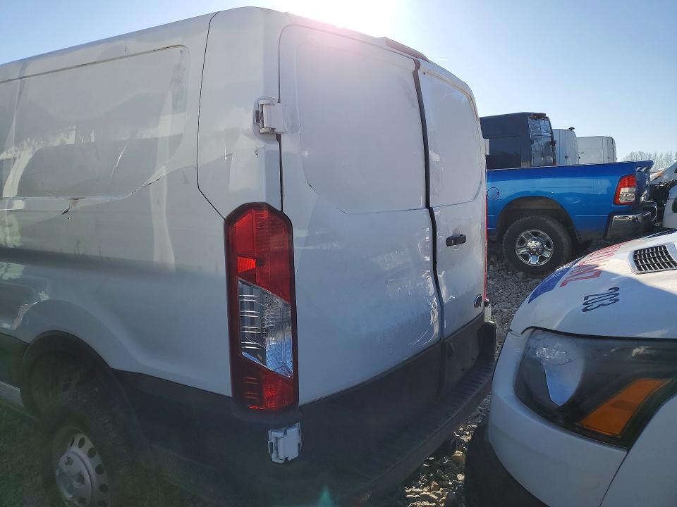 45638116 :رقم المزاد ، 1FTBF1Y83PKB99695 vin ، 2023 Ford Transit مزاد بيع