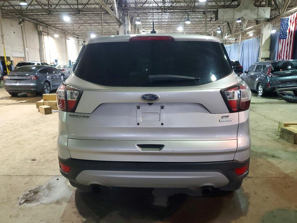 Продаж на аукціоні авто 2017 Ford Escape, vin: 1FMCU0G90HUB00699, номер лоту: 47335976