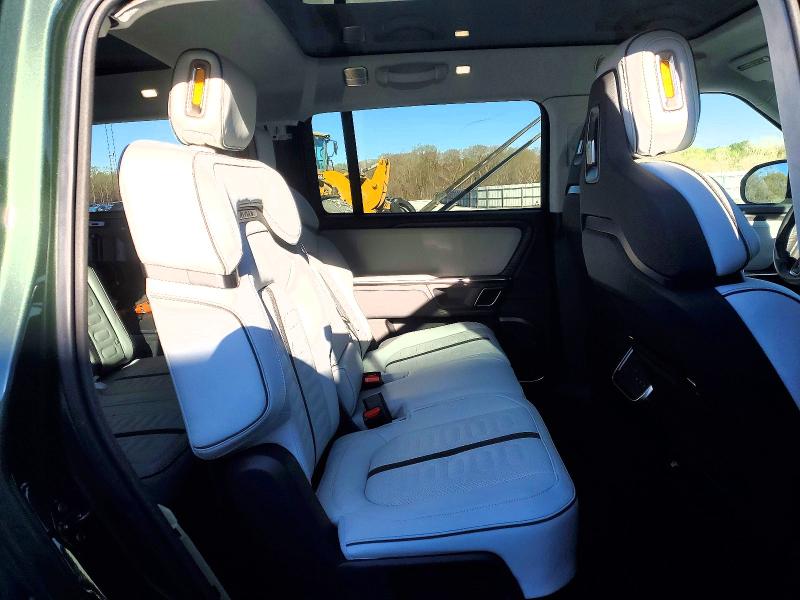 2024 Rivian R1s მანქანა იყიდება აუქციონზე, vin: 7PDSGABA0RN033315, აუქციონის ნომერი: 46137926