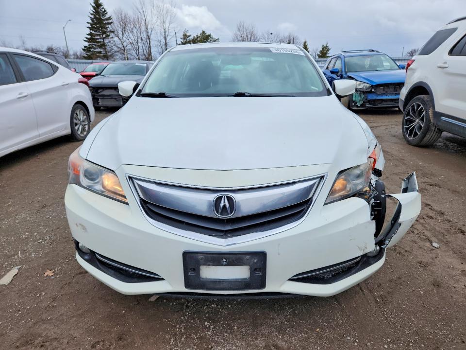 46105266 :رقم المزاد ، 19VDE3F72EE400044 vin ، 2014 Acura Ilx مزاد بيع
