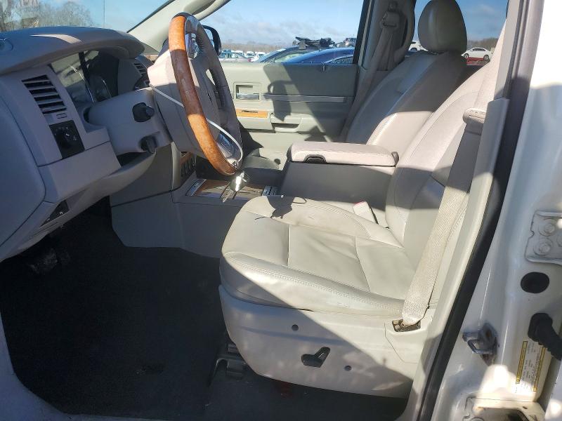 79626815 :رقم المزاد ، 1A8HX58288F136198 vin ، 2008 Chrysler Aspen مزاد بيع