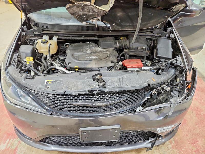 2018 Chrysler Pacifica მანქანა იყიდება აუქციონზე, vin: 2C4RC1FG5JR306160, აუქციონის ნომერი: 45853716