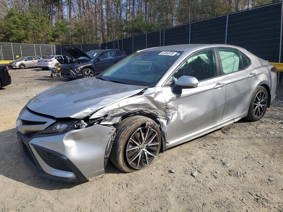 Auction sale of the 2021 Toyota Camry, vin: 4T1G11AK7MU531076, lot number: 47464976