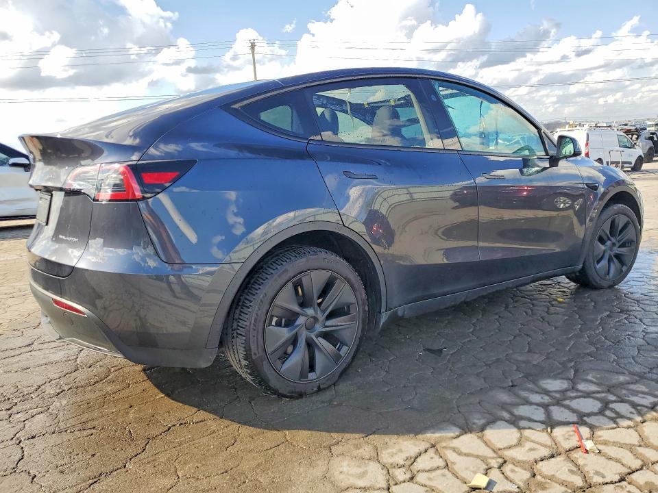 2025 Tesla Model Y მანქანა იყიდება აუქციონზე, vin: 7SAYGDEEXSA363551, აუქციონის ნომერი: 79834085