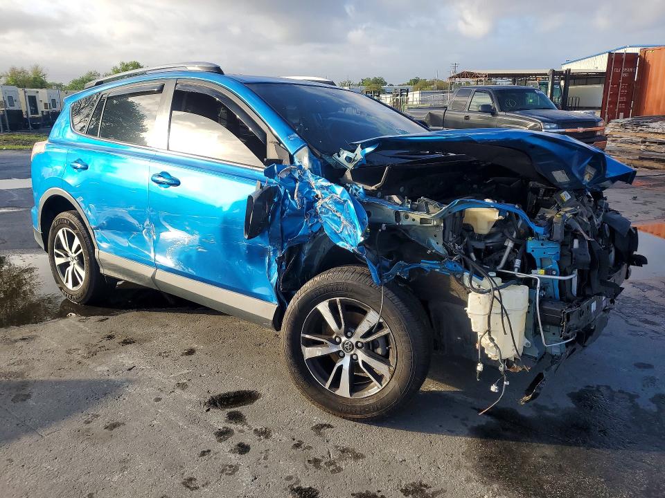 45942326 :رقم المزاد ، JTMWFREVXHD095219 vin ، 2017 Toyota Rav4 مزاد بيع