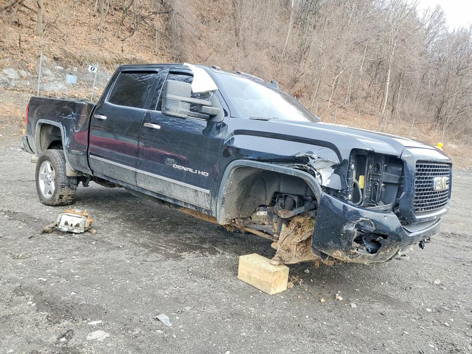 53777706 :رقم المزاد ، 1GT12UE89GF110623 vin ، 2016 Gmc Sierra مزاد بيع