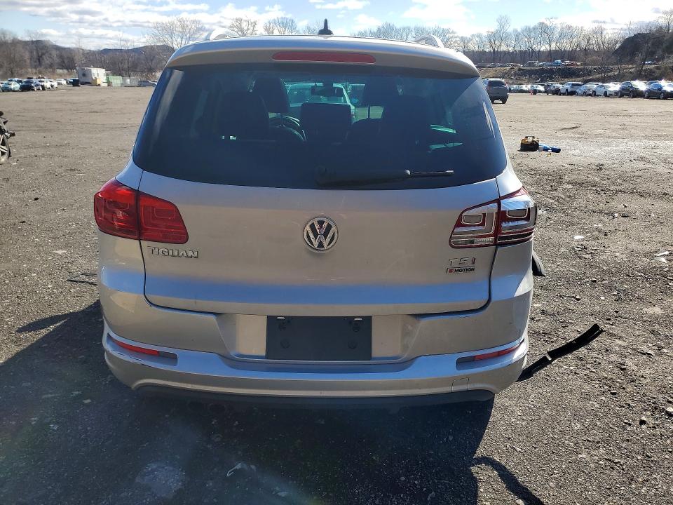 45798376 :رقم المزاد ، WVGUV7AX2HW509633 vin ، 2017 Volkswagen Tiguan مزاد بيع