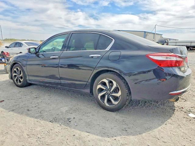 Auction sale of the 2016 Honda Accord, vin: 1HGCR3F87GA032273, lot number: 47380946