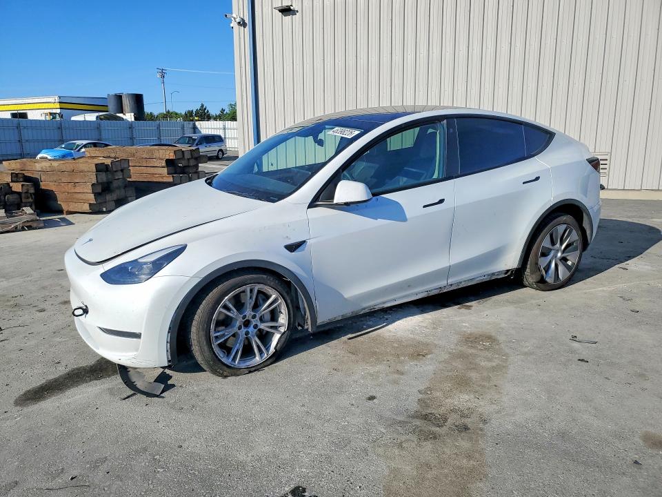 2023 Tesla Model Y მანქანა იყიდება აუქციონზე, vin: 7SAYGDEEXPF741569, აუქციონის ნომერი: 46398226
