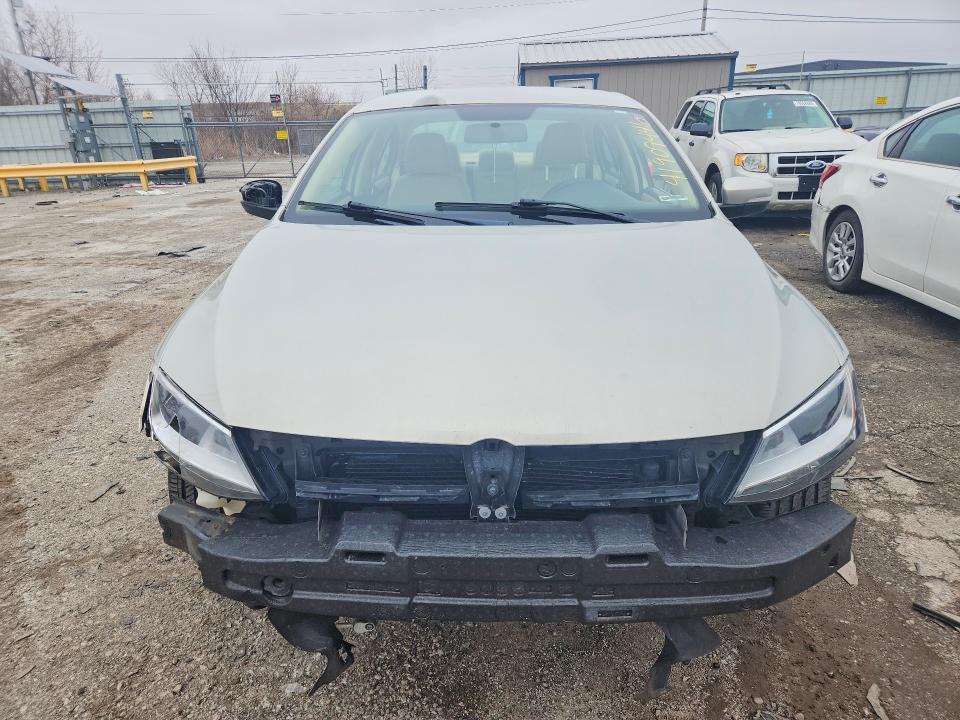 41909446 :رقم المزاد ، 3VWDX7AJ8BM330107 vin ، 2011 Volkswagen Jetta مزاد بيع