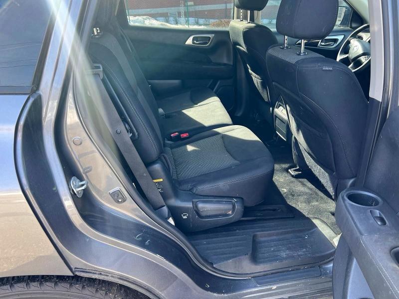 Продажа на аукционе авто 2017 Nissan Pathfinder, vin: 5N1DR2MM2HC664175, номер лота: 45720506