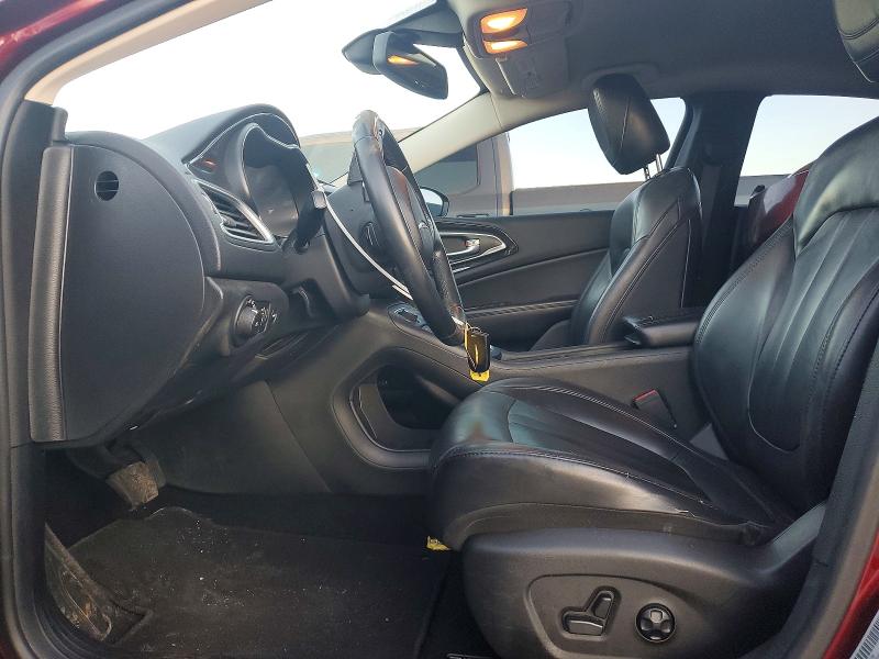 41818296 :رقم المزاد ، 1C3CCCCB6FN560298 vin ، 2015 Chrysler 200 مزاد بيع