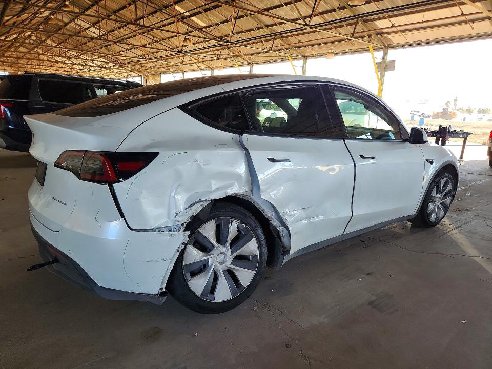 Продажа на аукционе авто 2021 Tesla Model Y, vin: 5YJYGAEEXMF216809, номер лота: 46409246