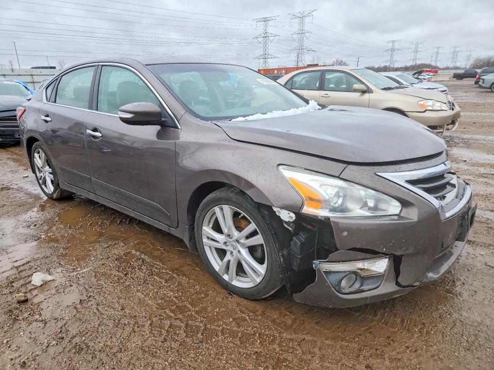 2013 Nissan Altima მანქანა იყიდება აუქციონზე, vin: 1N4BL3AP6DC913093, აუქციონის ნომერი: 41985086