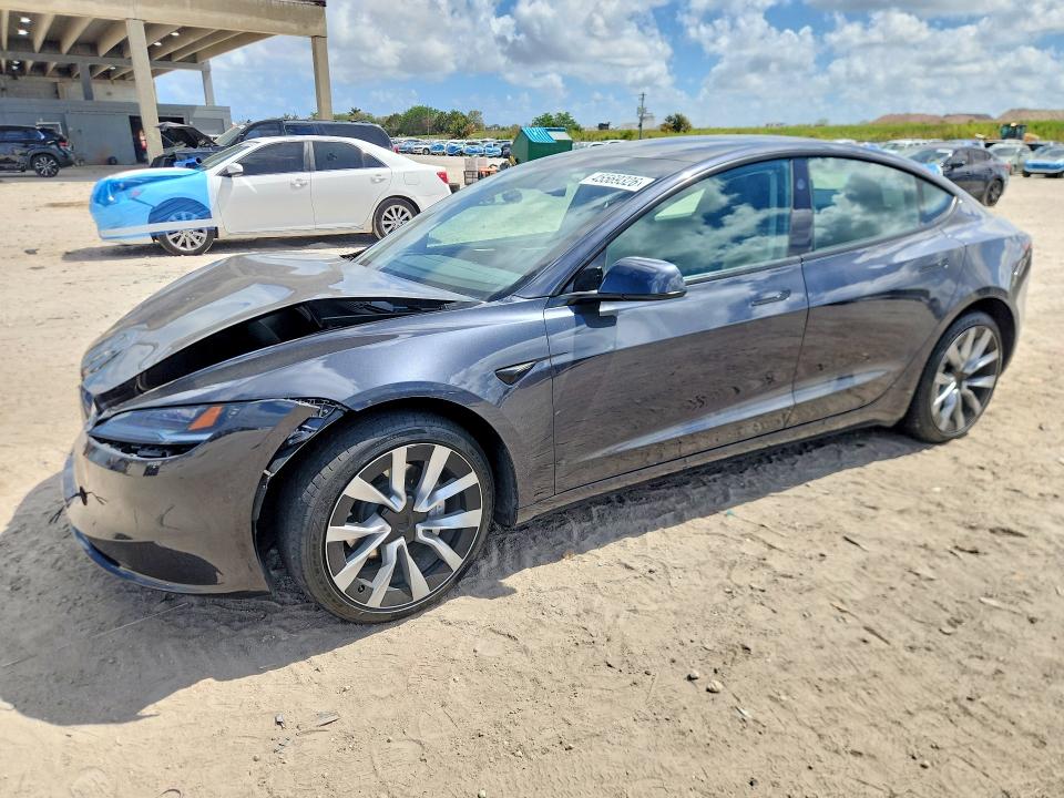 45569326 :رقم المزاد ، 5YJ3E1EA1SF939992 vin ، 2025 Tesla Model 3 مزاد بيع