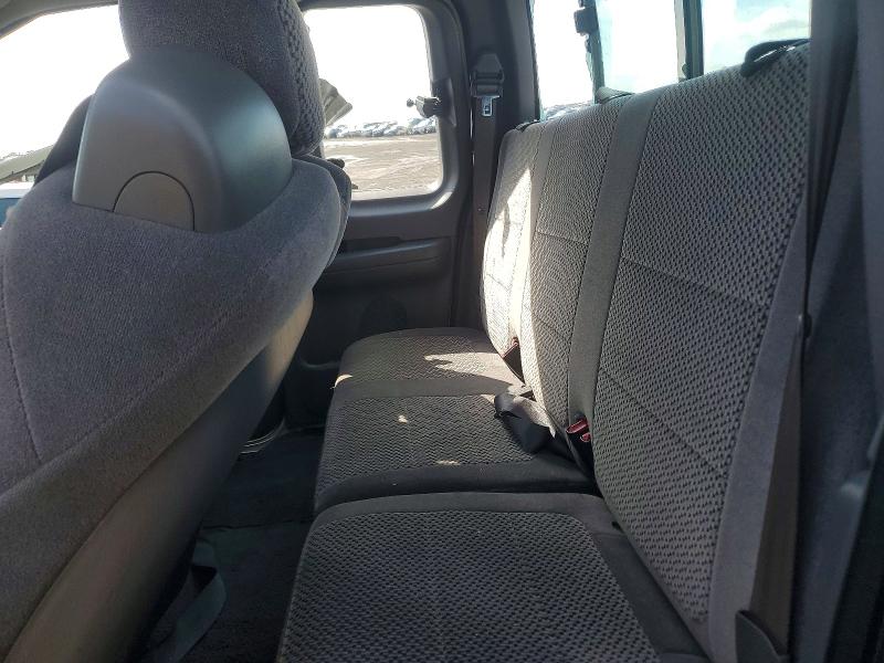 79805795 :رقم المزاد ، 1FTRX18L42NA58545 vin ، 2002 Ford F150 مزاد بيع