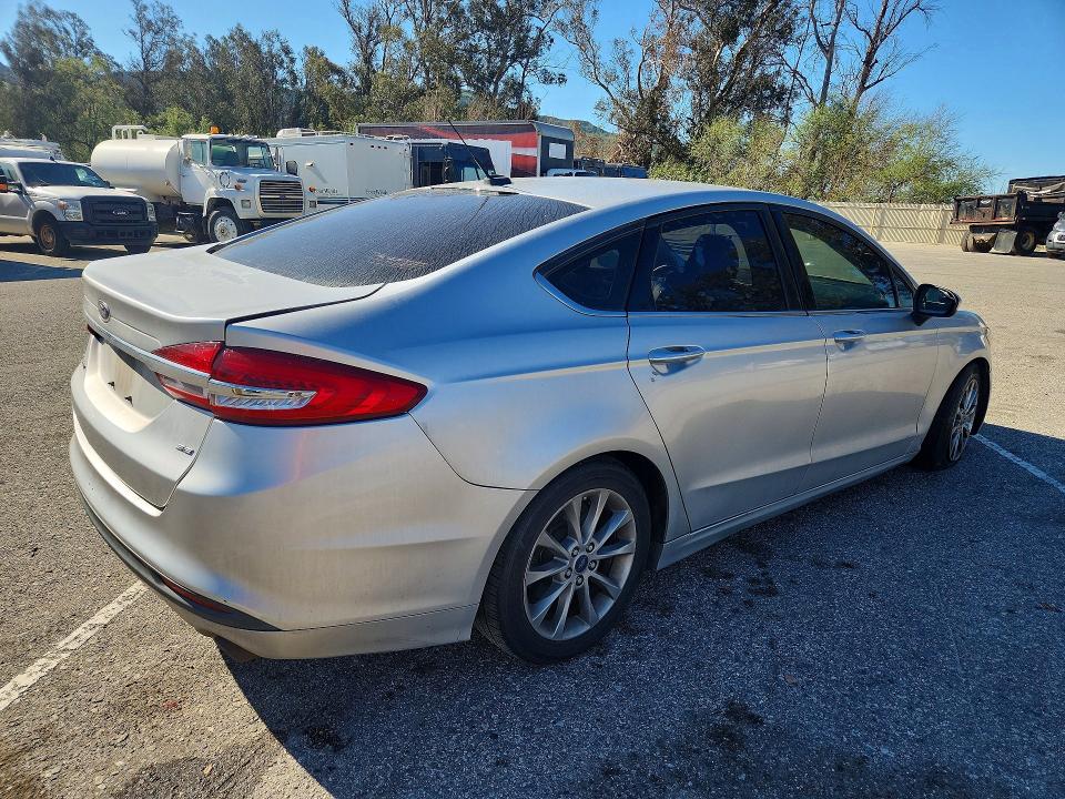 Продаж на аукціоні авто 2017 Ford Fusion, vin: 3FA6P0H70HR195493, номер лоту: 45825576