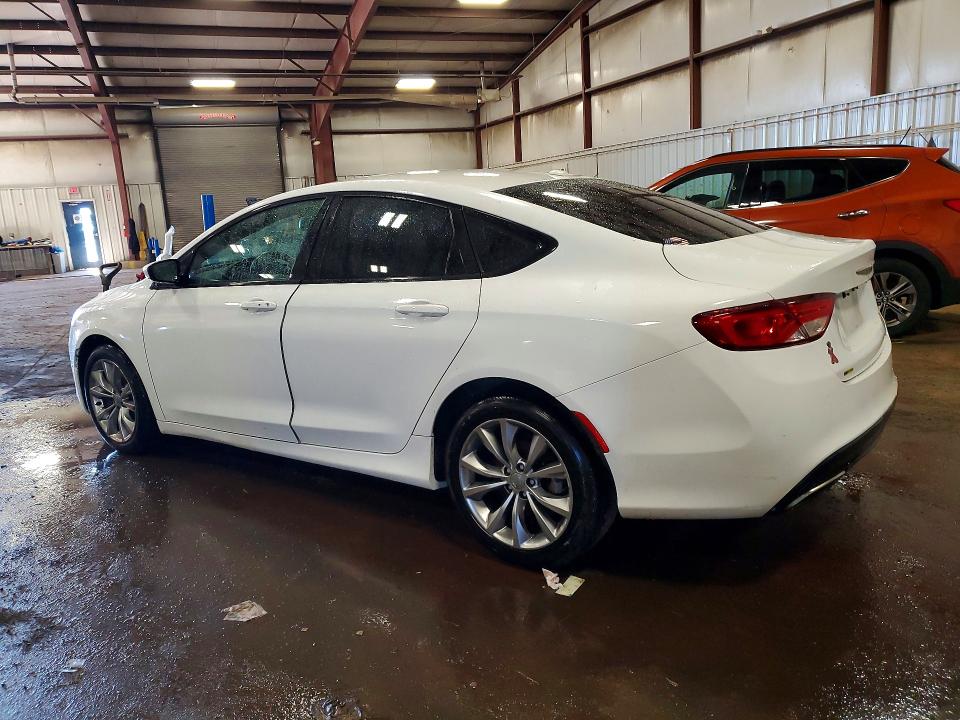 41965526 :رقم المزاد ، 1C3CCCBB5FN745038 vin ، 2015 Chrysler 200 مزاد بيع