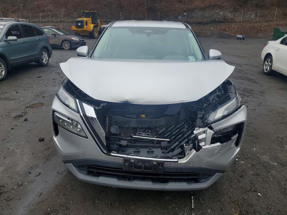 46209746 :رقم المزاد ، 5N1BT3BB3NC682888 vin ، 2022 Nissan Rogue مزاد بيع