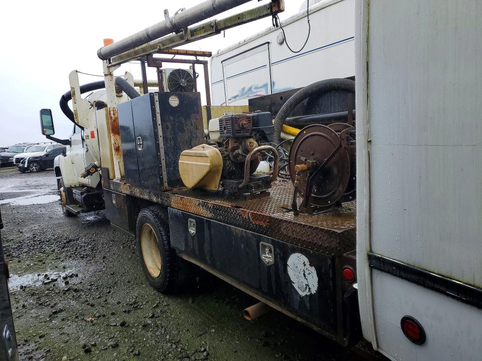 59711996 :رقم المزاد ، 1GDJ6E1E43F520516 vin ، 2003 Gmc C6500 مزاد بيع