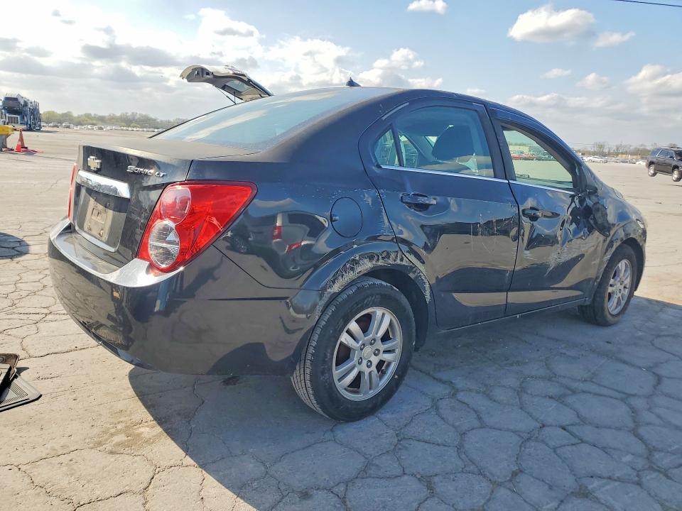 48142626 :رقم المزاد ، 1G1JC5SH3D4210921 vin ، 2013 Chevrolet Sonic مزاد بيع