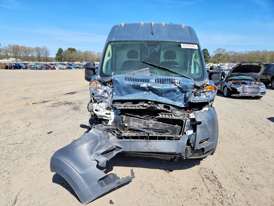 46883396 :رقم المزاد ، 3C6TRVDG2JE160999 vin ، 2018 Ram Promaster 2500 مزاد بيع