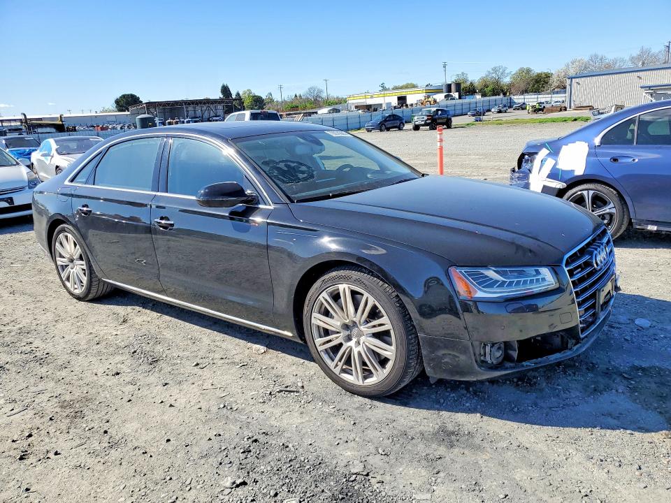 79974385 :رقم المزاد ، WAU32AFD0FN001777 vin ، 2015 Audi A8 مزاد بيع