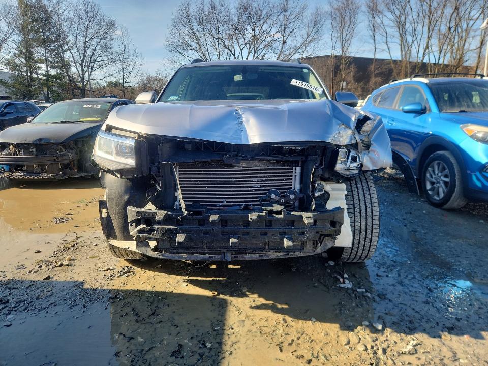 Продажа на аукционе авто 2022 Volkswagen Atlas, vin: 1V2HR2CA7NC517860, номер лота: 41919616