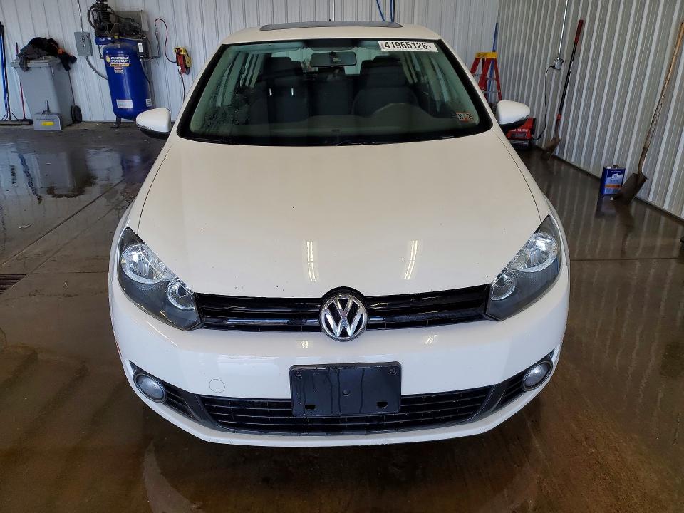 41965126 :رقم المزاد ، WVWDM7AJ3EW010029 vin ، 2014 Volkswagen Golf مزاد بيع