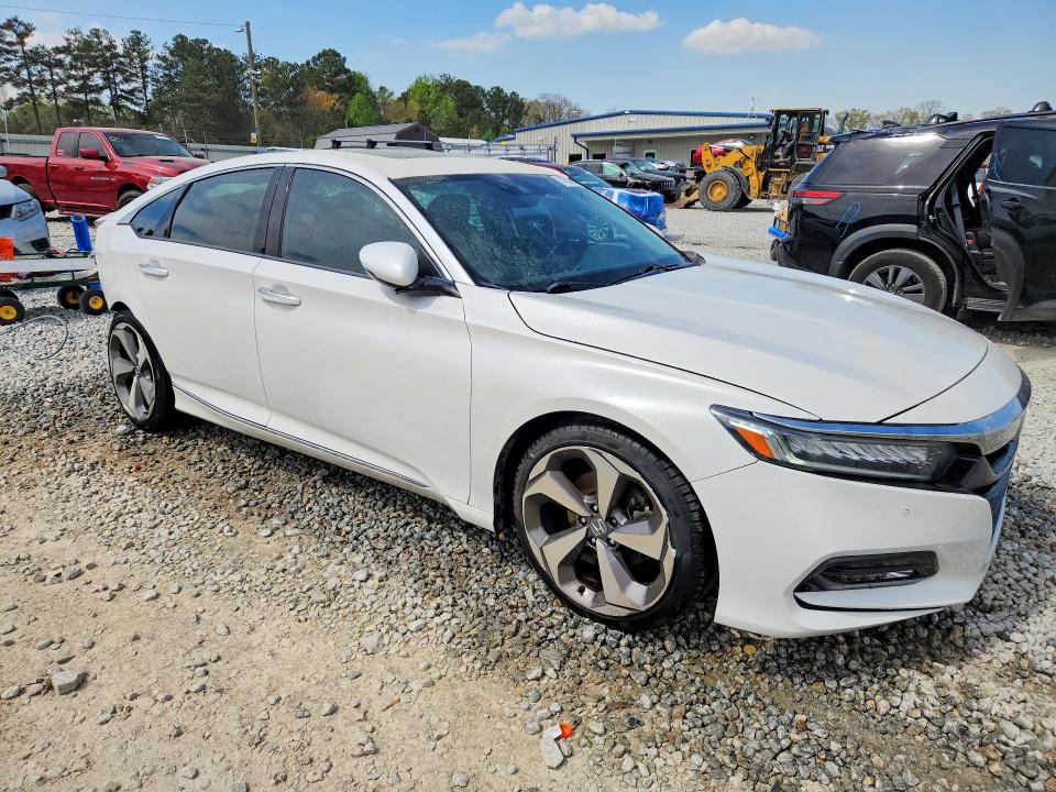 47000536 :رقم المزاد ، 1HGCV2F95KA032991 vin ، 2019 Honda Accord مزاد بيع
