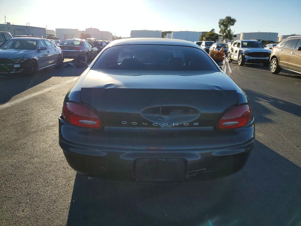 79945625 :رقم المزاد ، 2C3HD46R2XH619245 vin ، 1999 Chrysler Concorde مزاد بيع