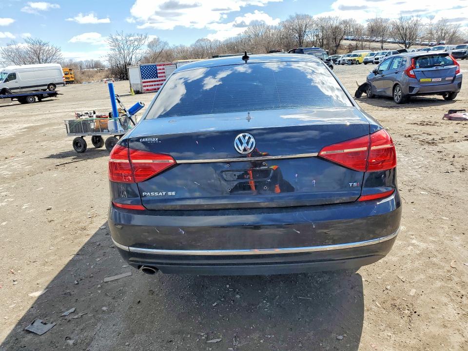 45795606 :رقم المزاد ، 1VWBS7A32GC045399 vin ، 2016 Volkswagen Passat مزاد بيع
